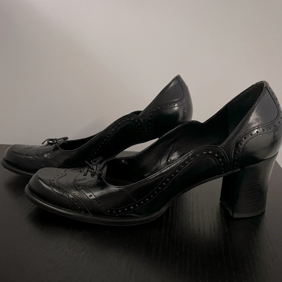 Coquette Black Bow Tie Heels - Picture 1 of 5